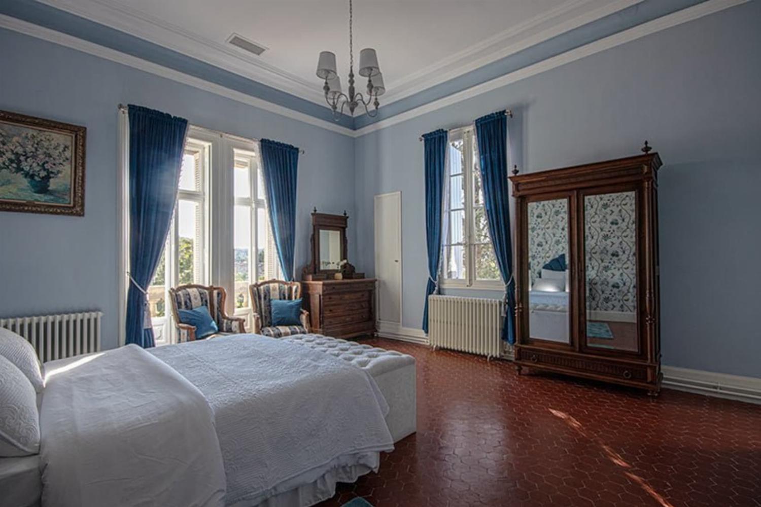Bedroom | Holiday château in South of France