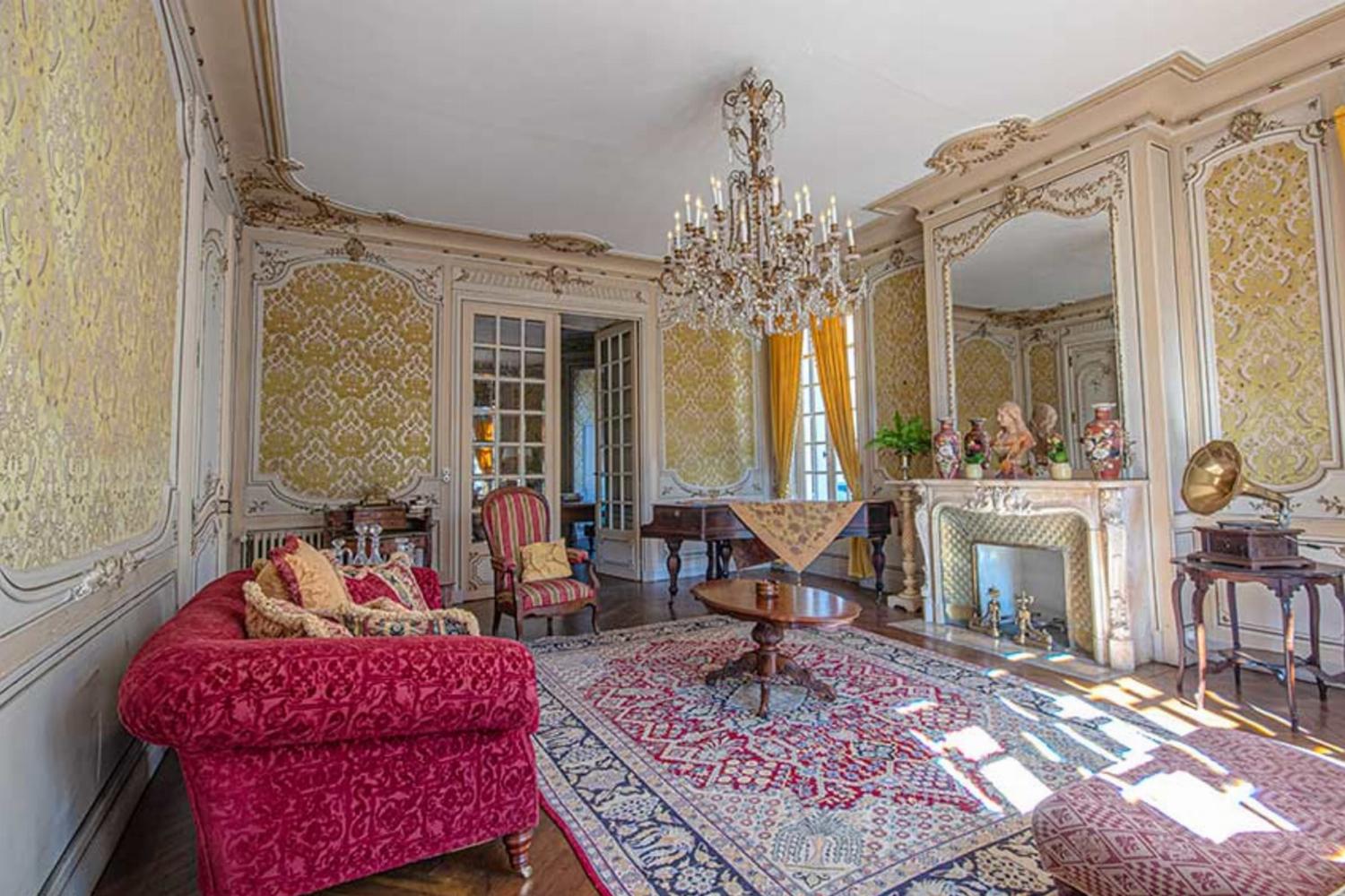 Living room | Holiday château in South of France