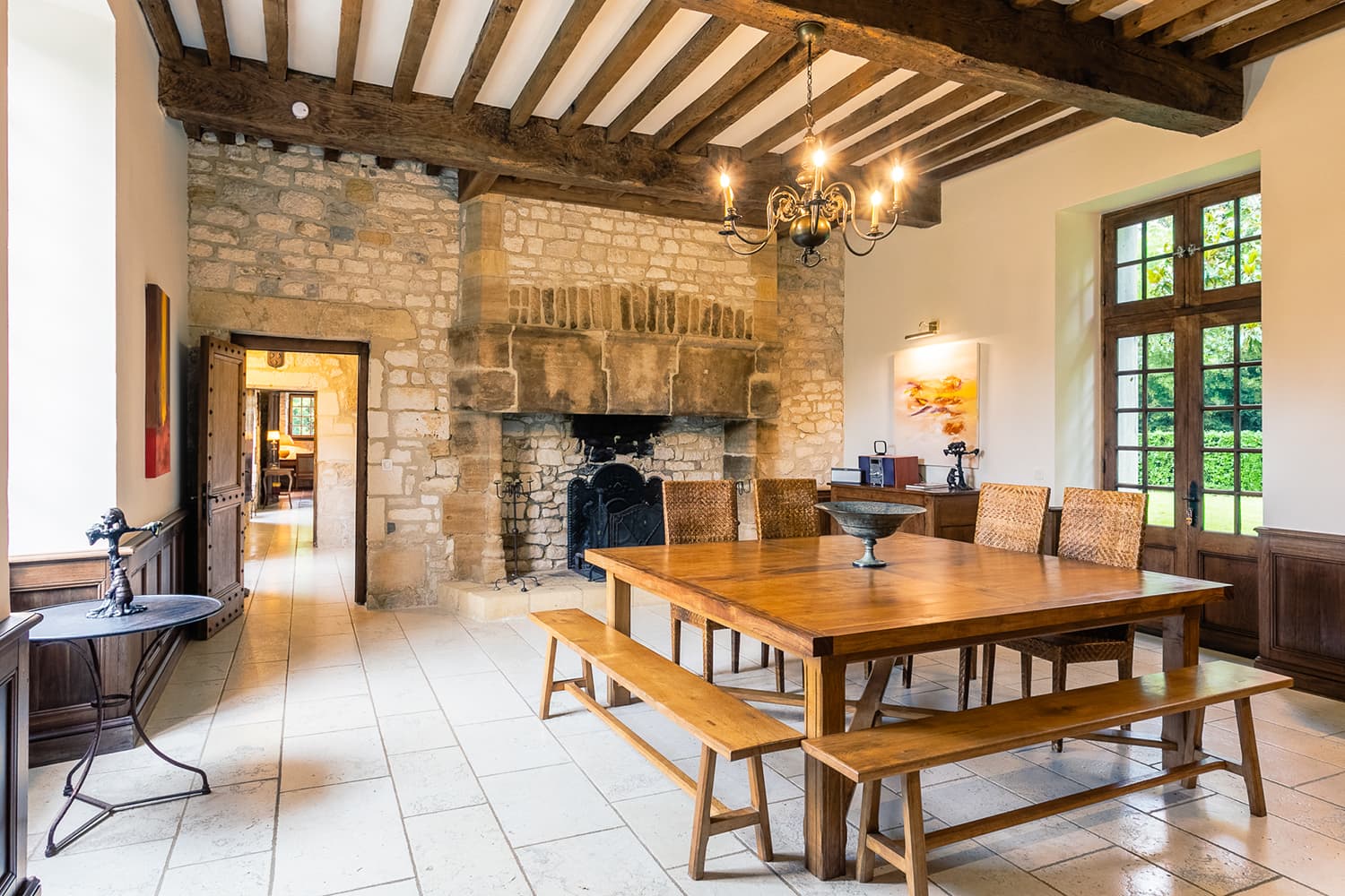 Dining room | Holiday home in Nouvelle-Aquitaine