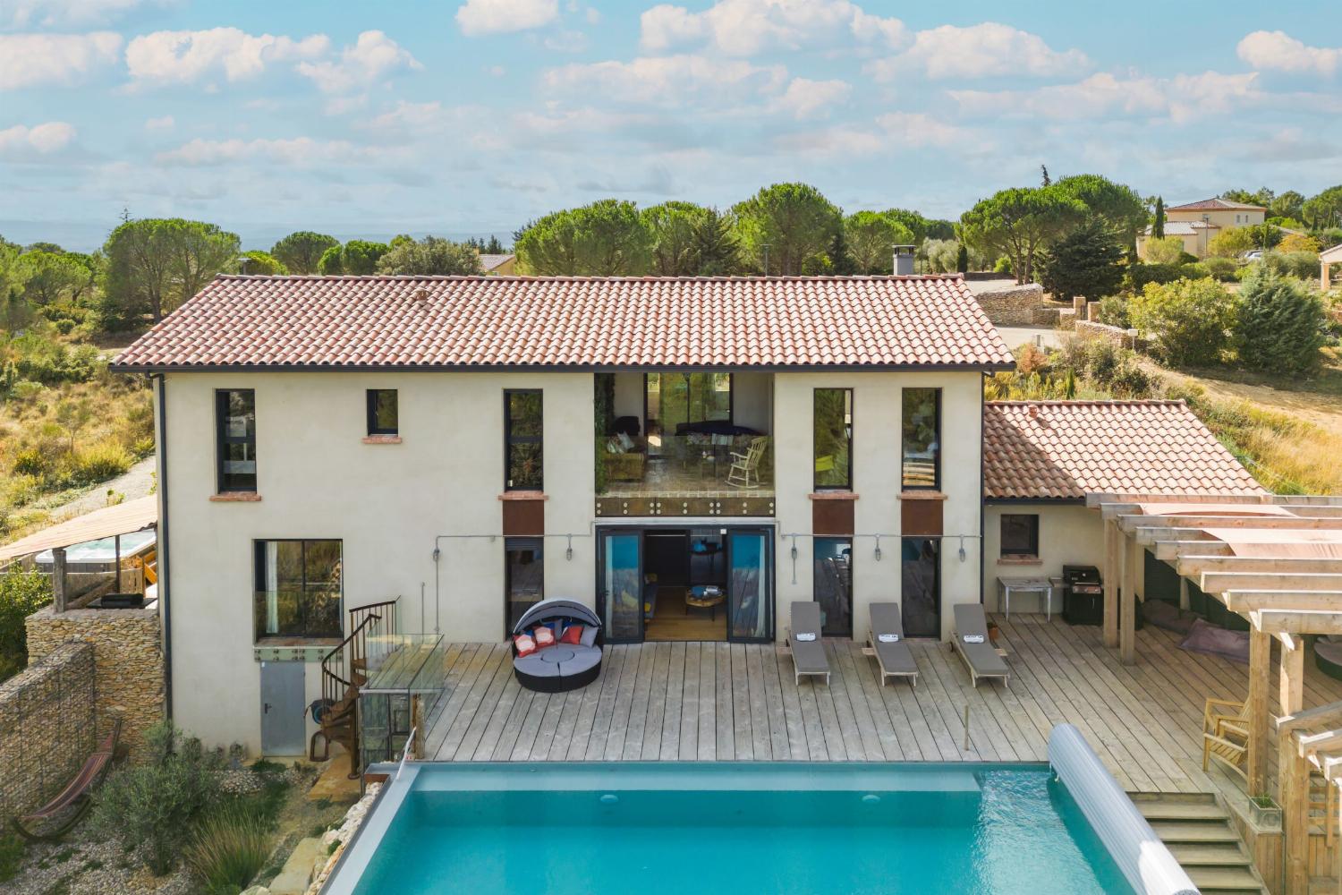 Vacation home in the South of France with private heated infinity pool