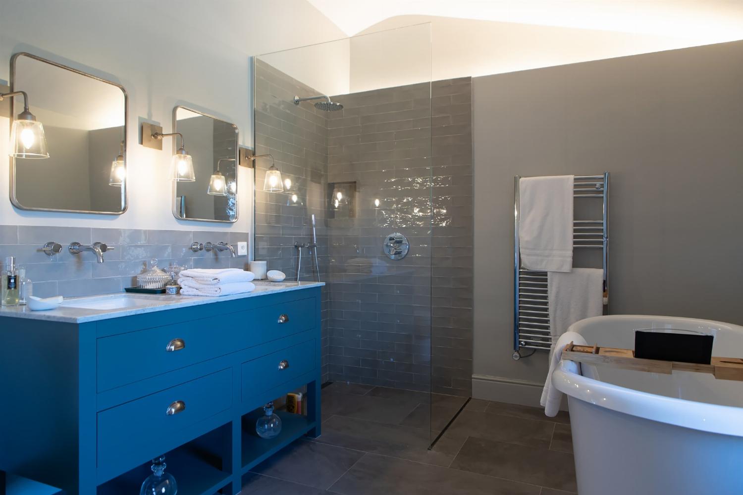 Bathroom | Holiday home in Provence