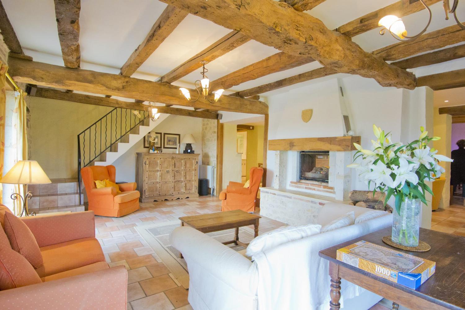 Living room | Rental home in Tarn-en-Garonne