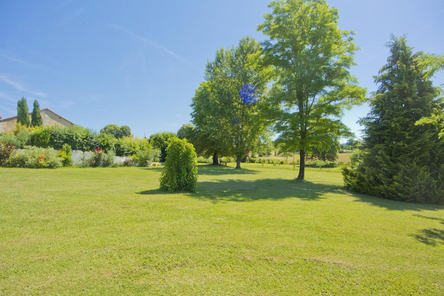 Garden | Holiday home in Dordogne