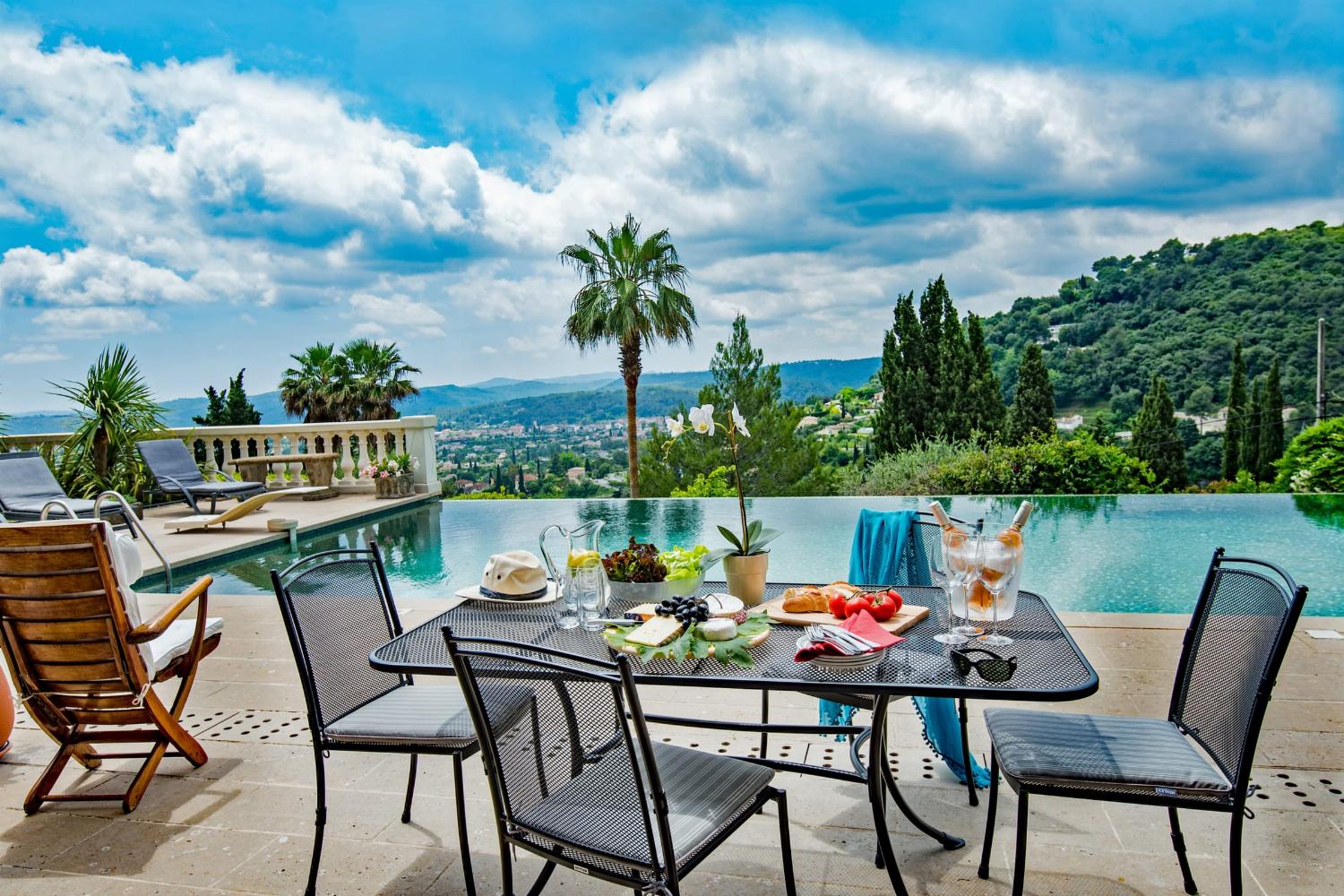 Private heated infinity pool