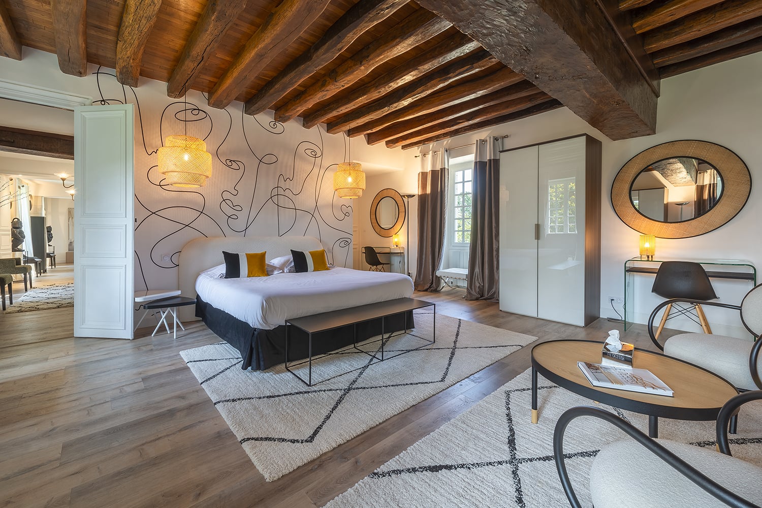 Bedroom | Holiday château in Loire Valley