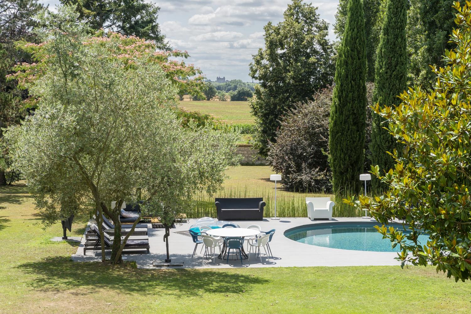 Private pool | Holiday château in Loire Valley