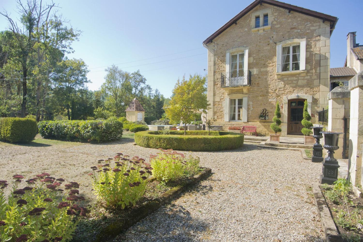 Rental home in Nouvelle-Aquitaine