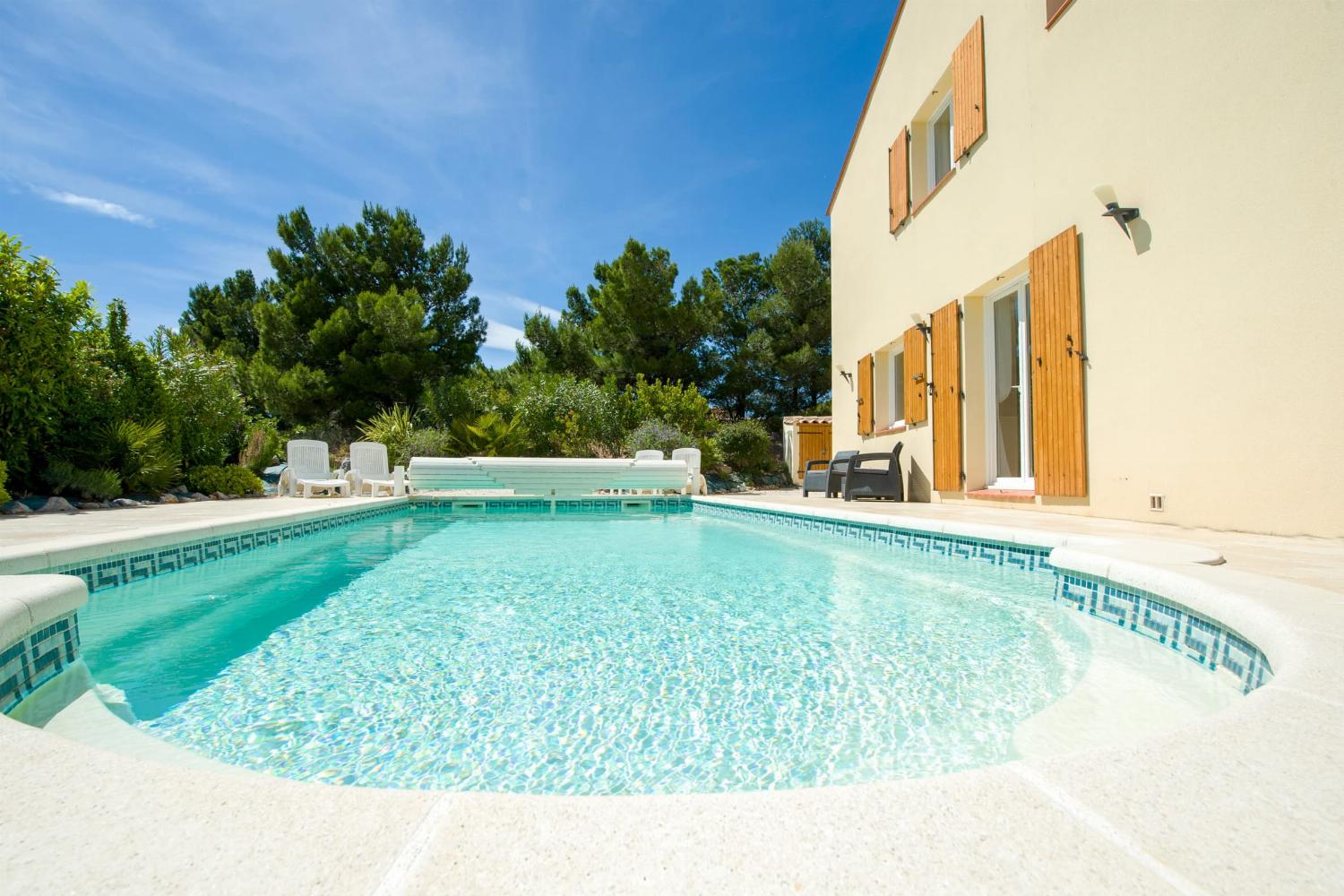 Holiday villa in the South of France with private heated pool