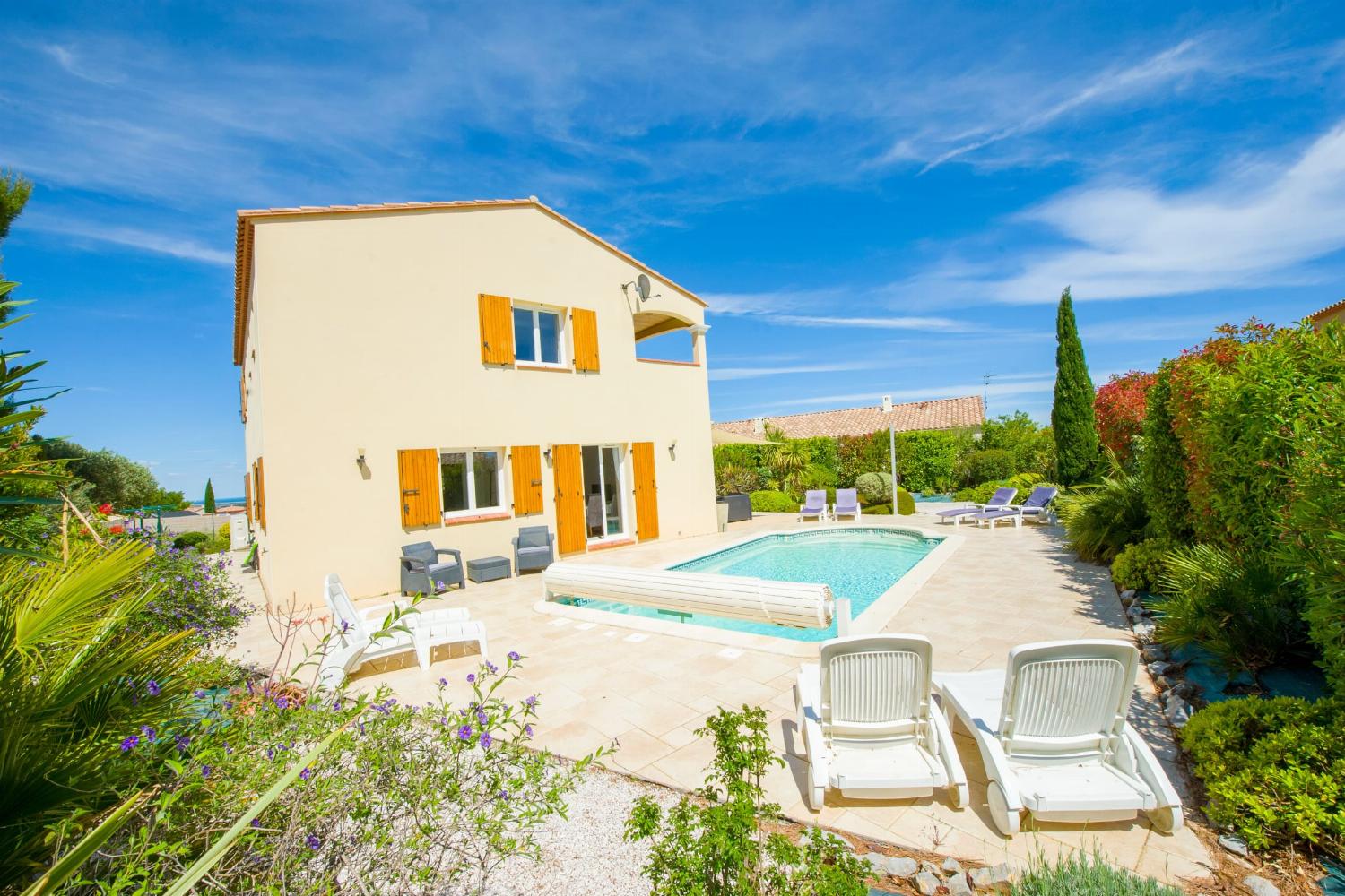 Holiday villa in the South of France with private heated pool