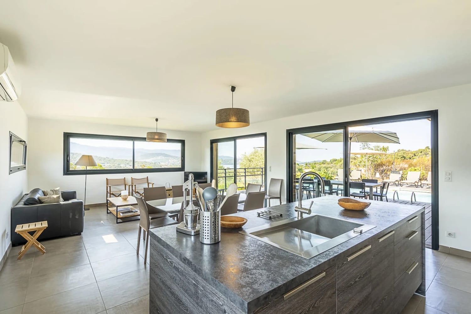 Sitting room | Holiday villa in Corsica