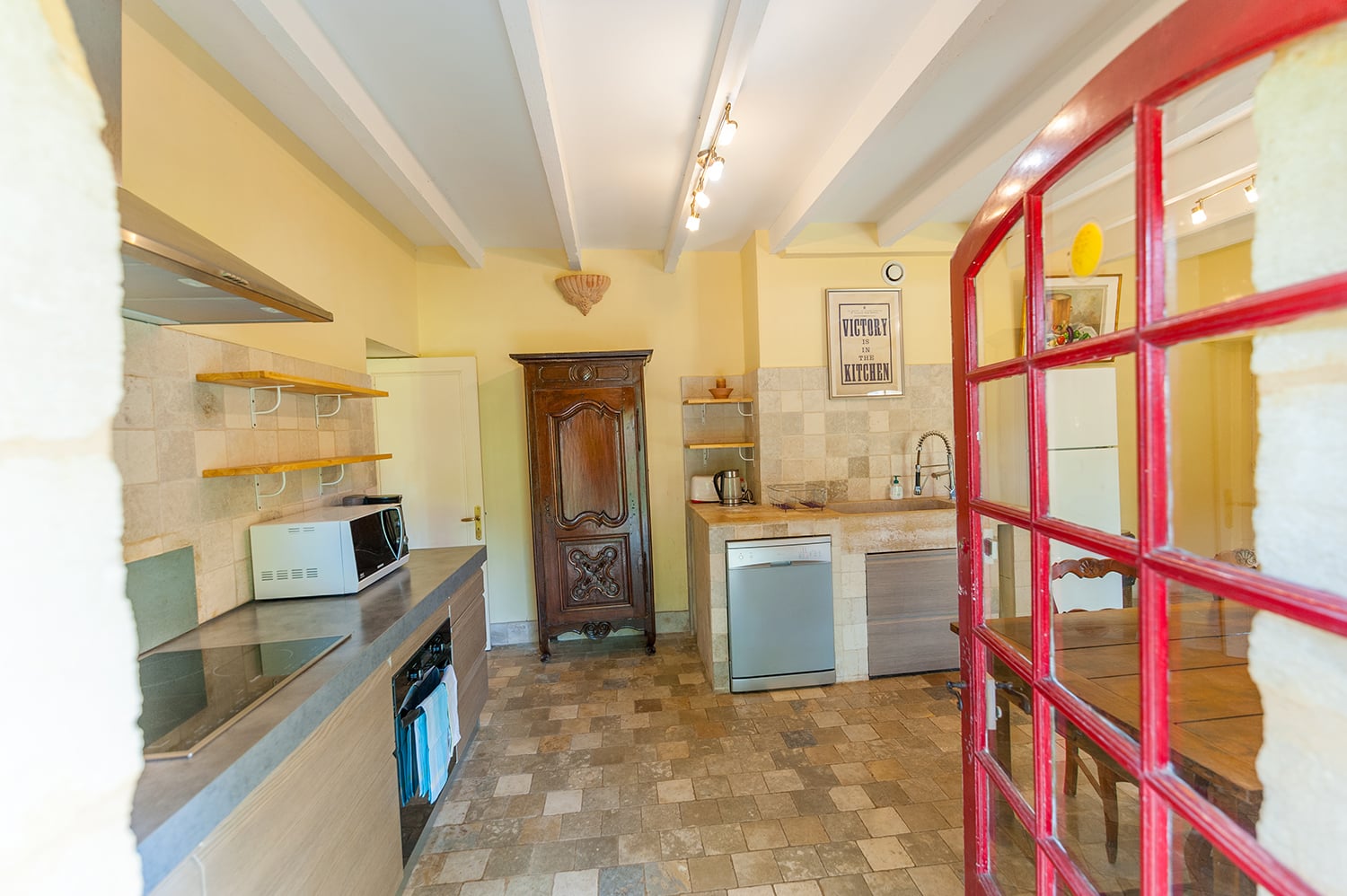 Kitchen | Holiday accommodation in Dordogne