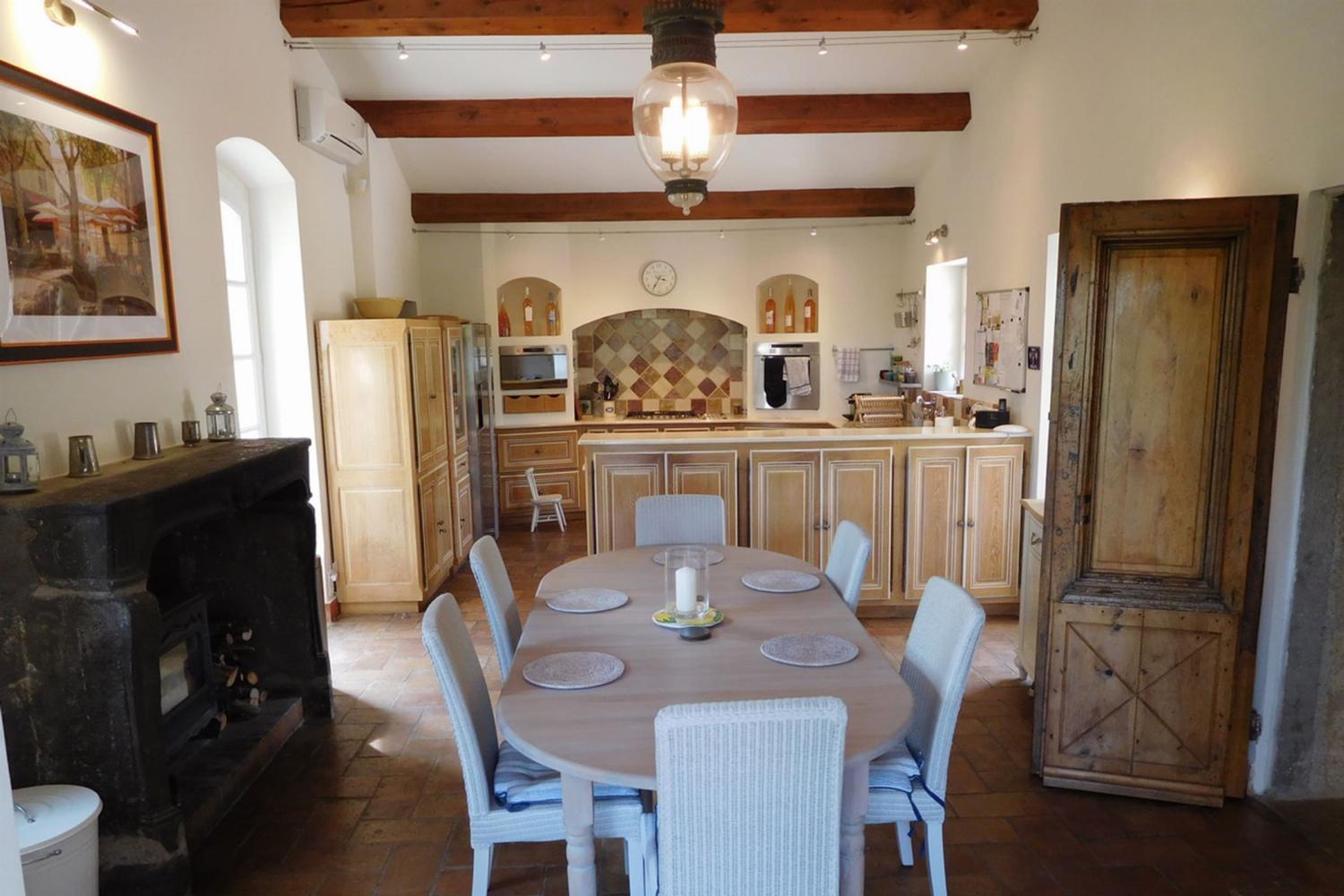 Dining room | Holiday home in Provence