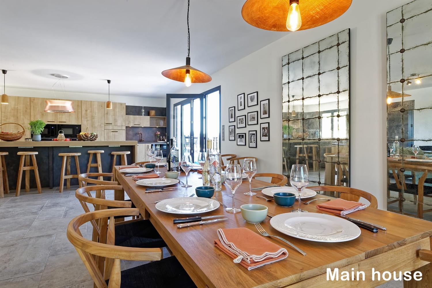 Main house dining room | Holiday home in Provence