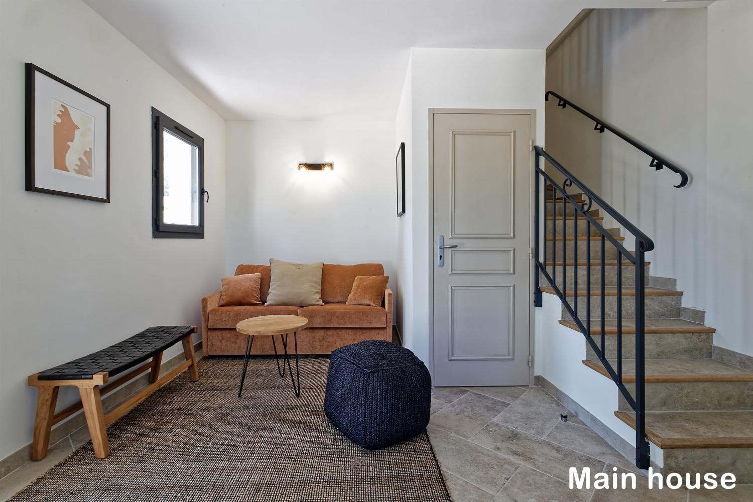 Main house hallway | Holiday home in Provence