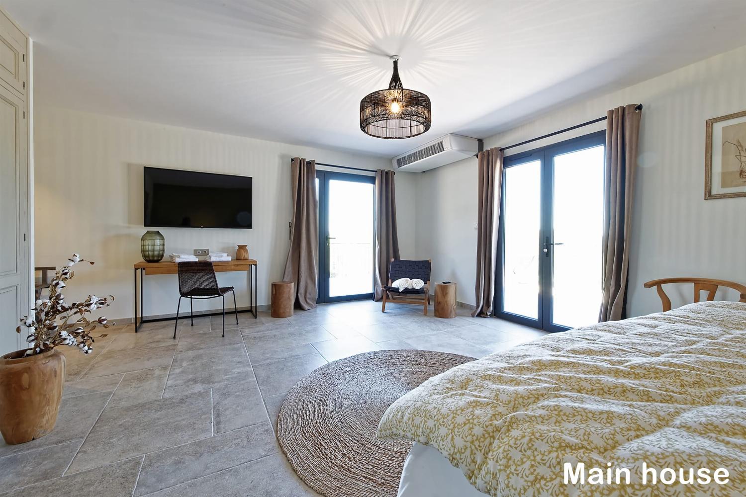 Main house bedroom | Holiday home in Provence