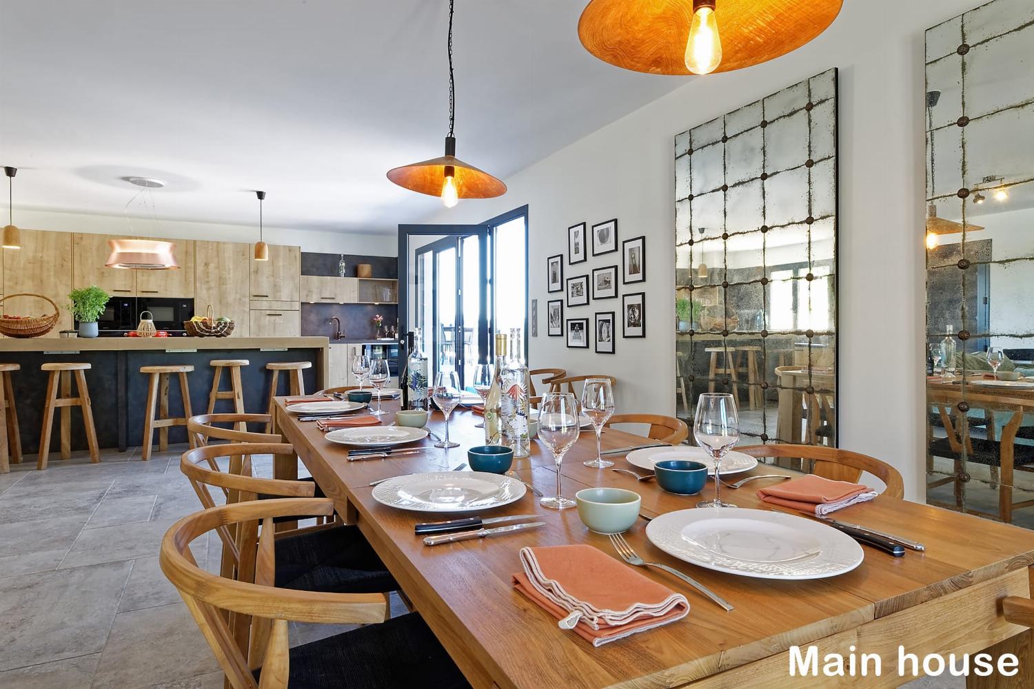 Main house dining room | Holiday home in Provence