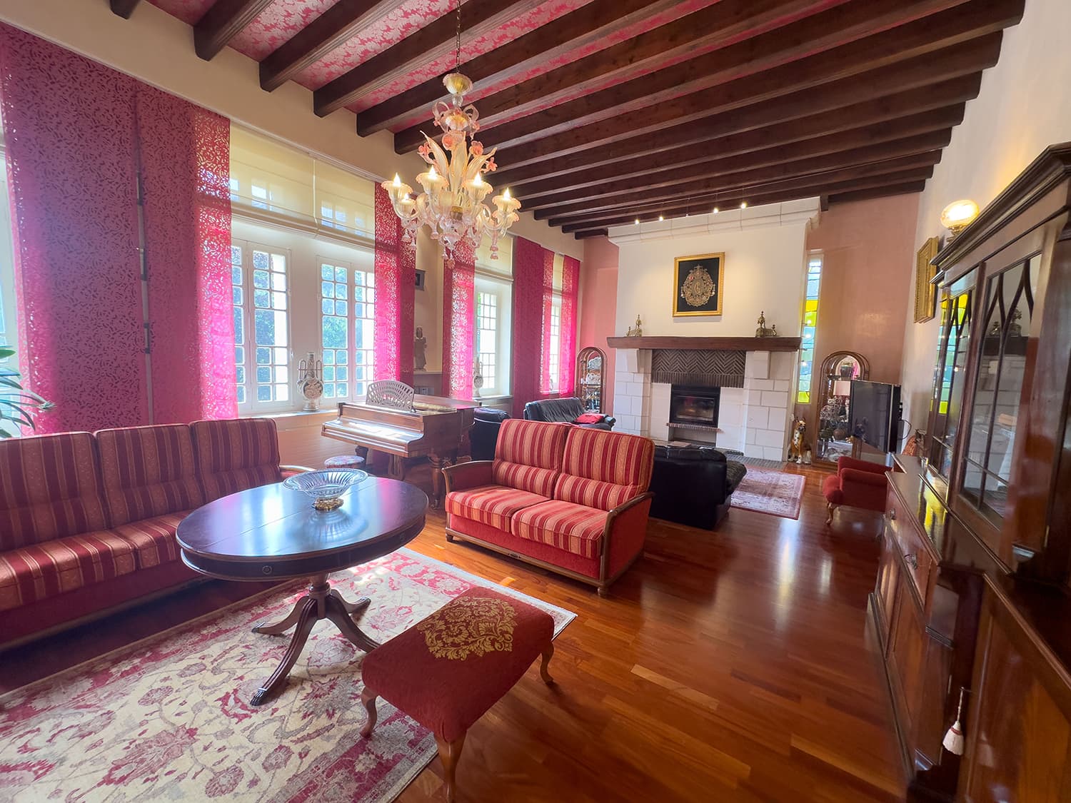Sitting room | Holiday château in Nouvelle-Aquitaine