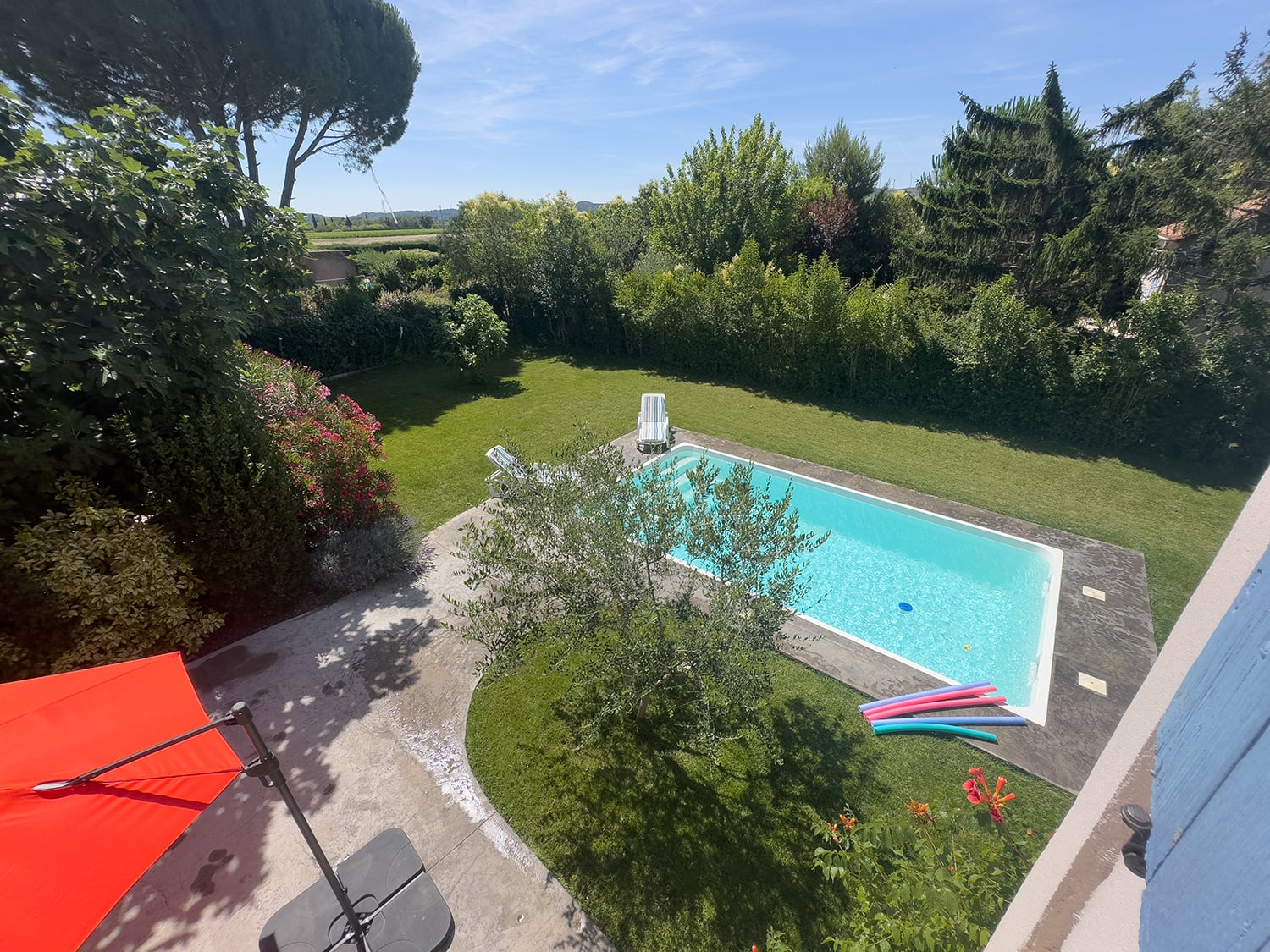 Private pool and lawned garden