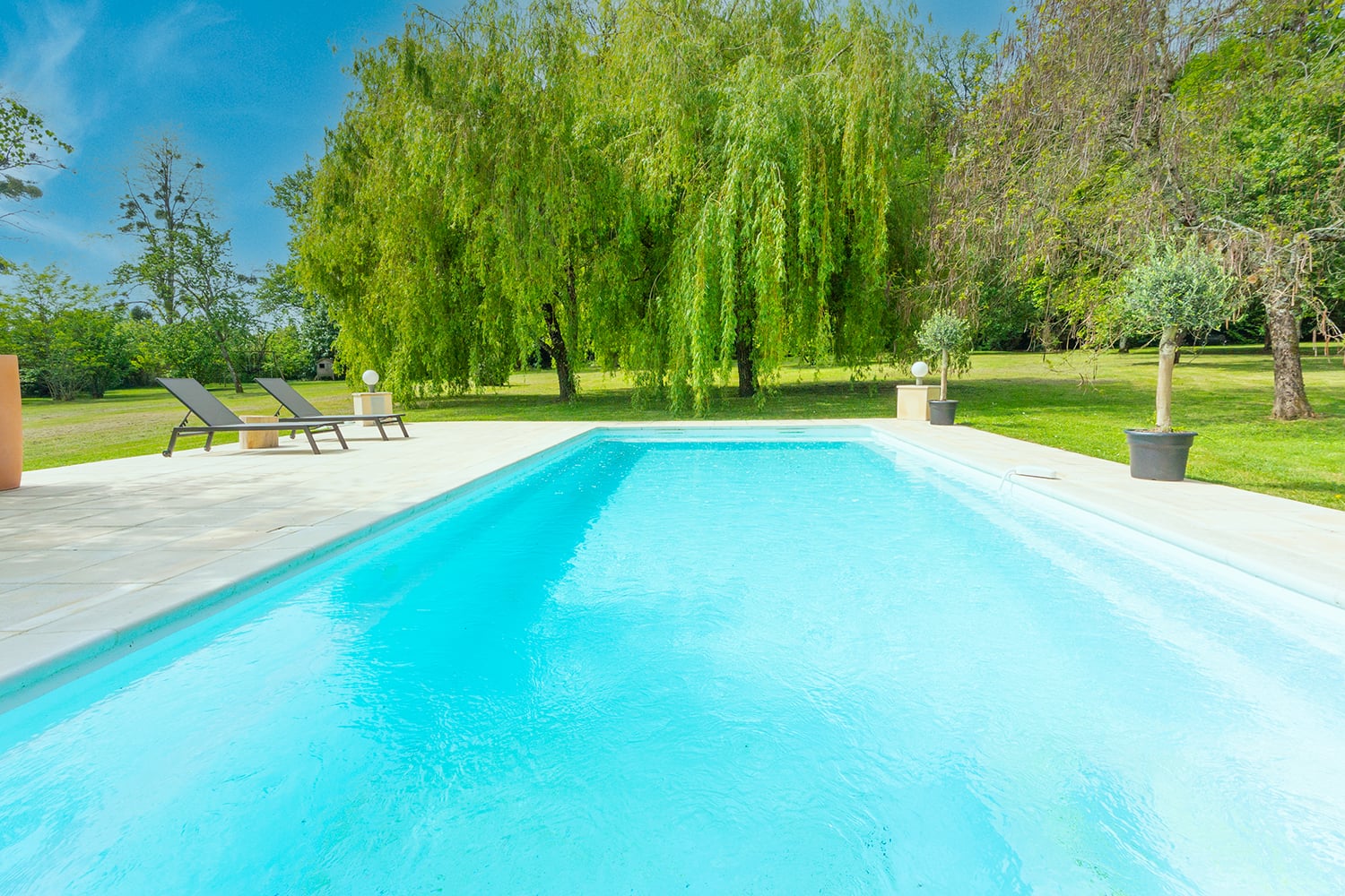 Private pool Private pool