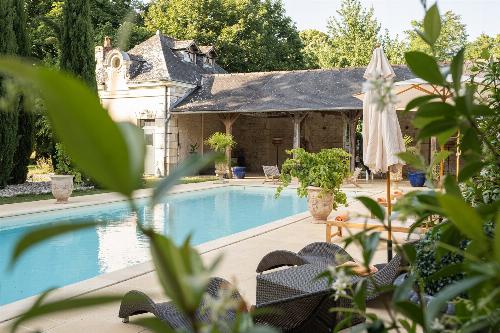 Private heated pool | Holiday château in Indre-et-Loire