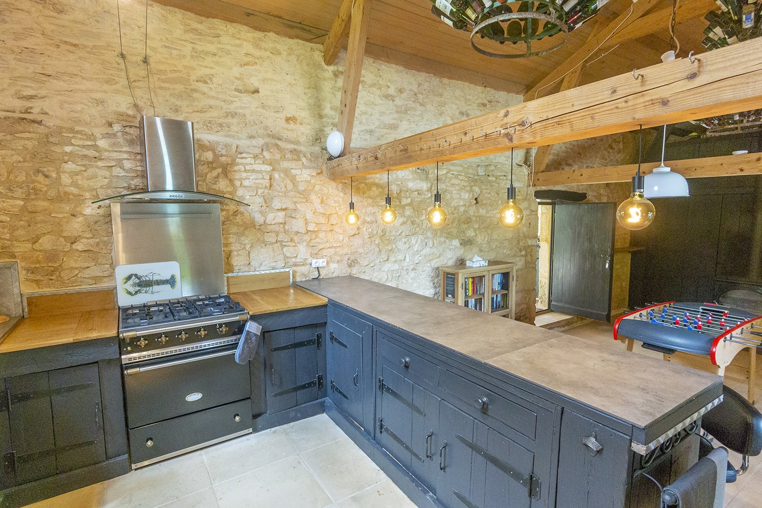 Kitchen | Holiday home in Lot