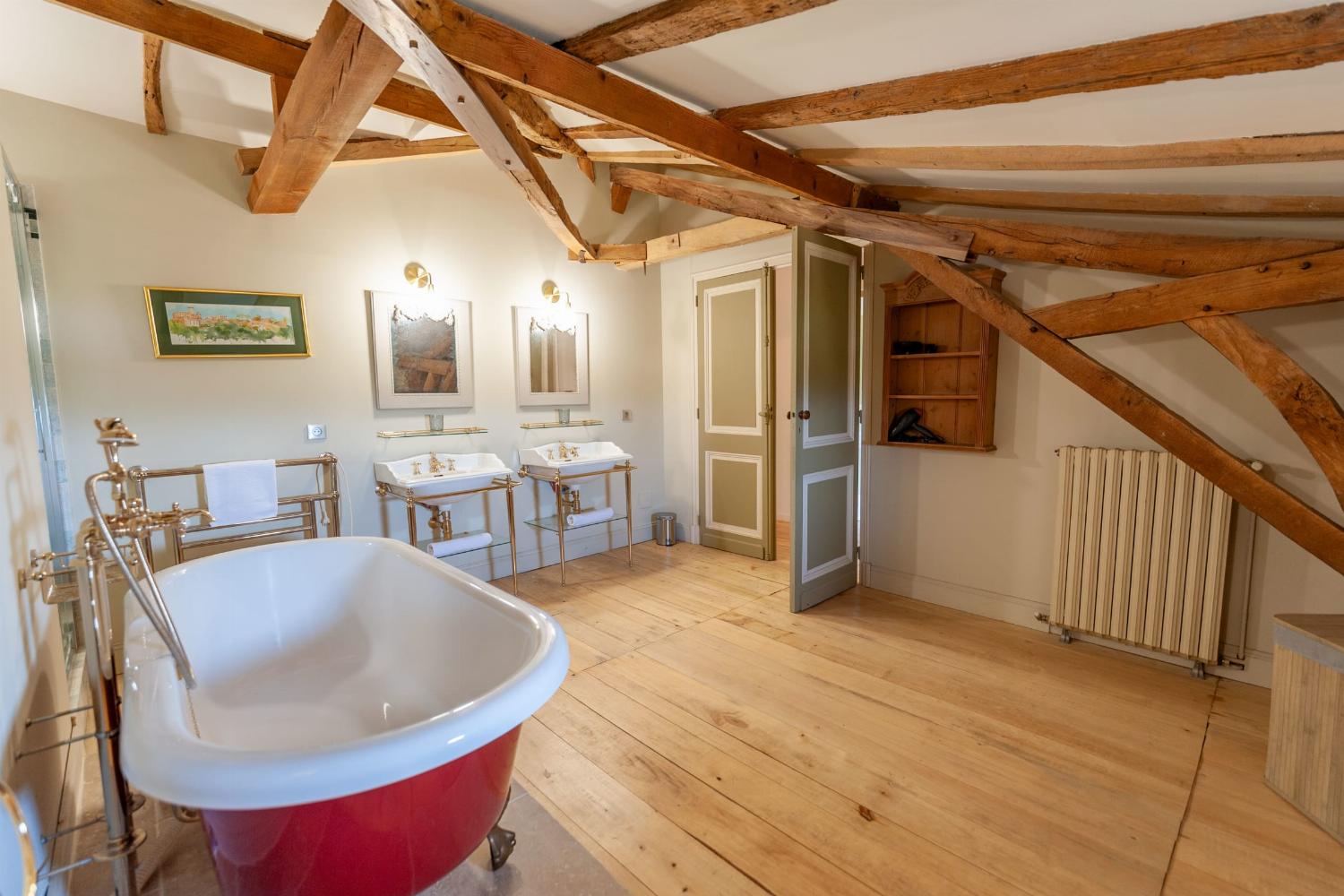 Bathroom | Holiday home in Duras