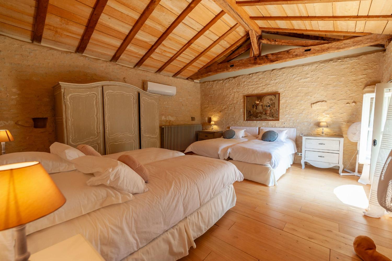 Bedroom | Holiday home in Duras