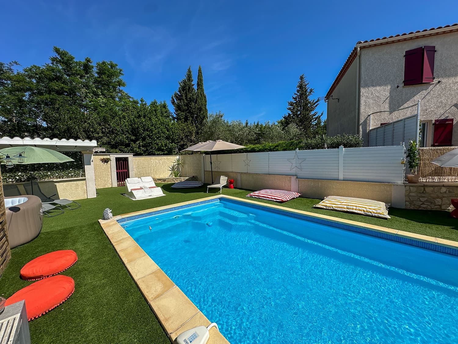 Private pool | Holiday home in South of France