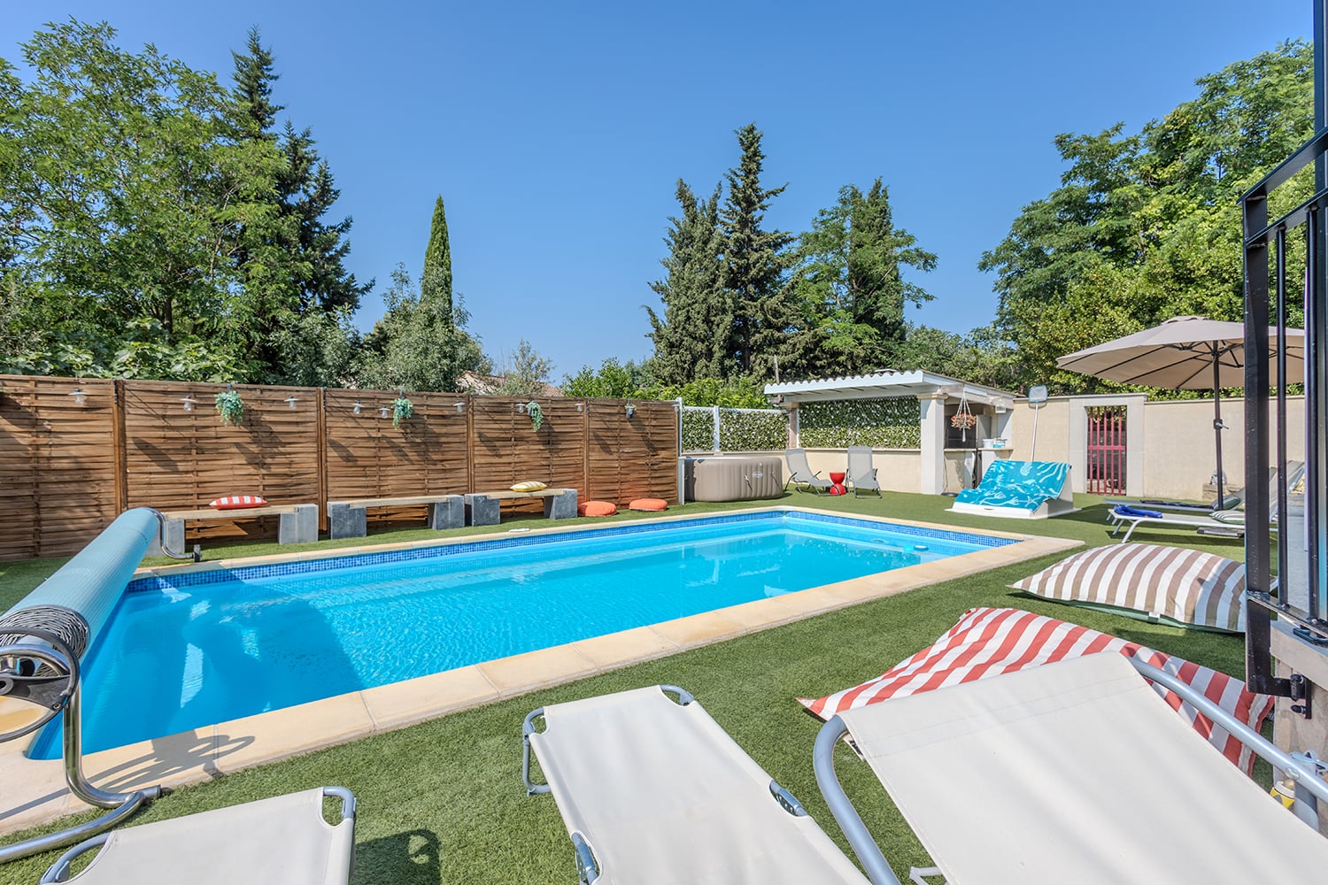 Private pool Private pool