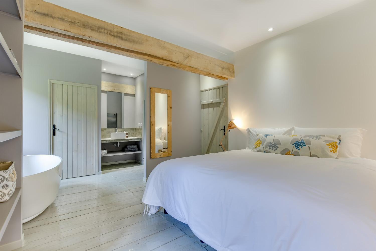 Bedroom | Holiday accommodation in Dordogne