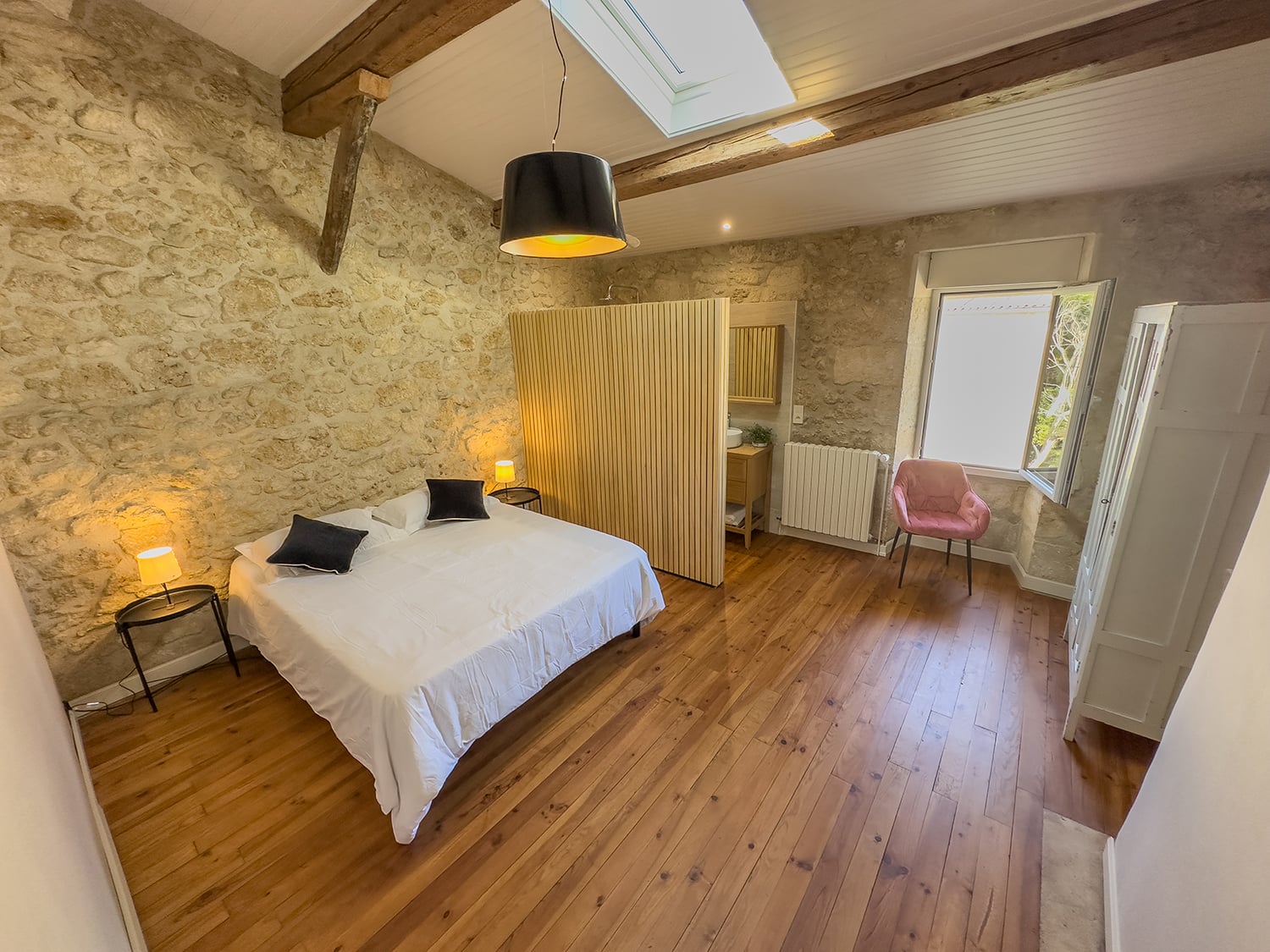 Bedroom | Holiday home in Nouvelle-Aquitaine