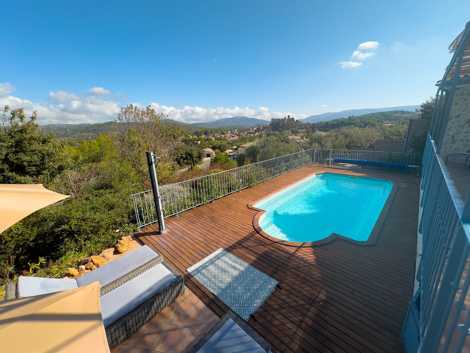 Private pool Private pool