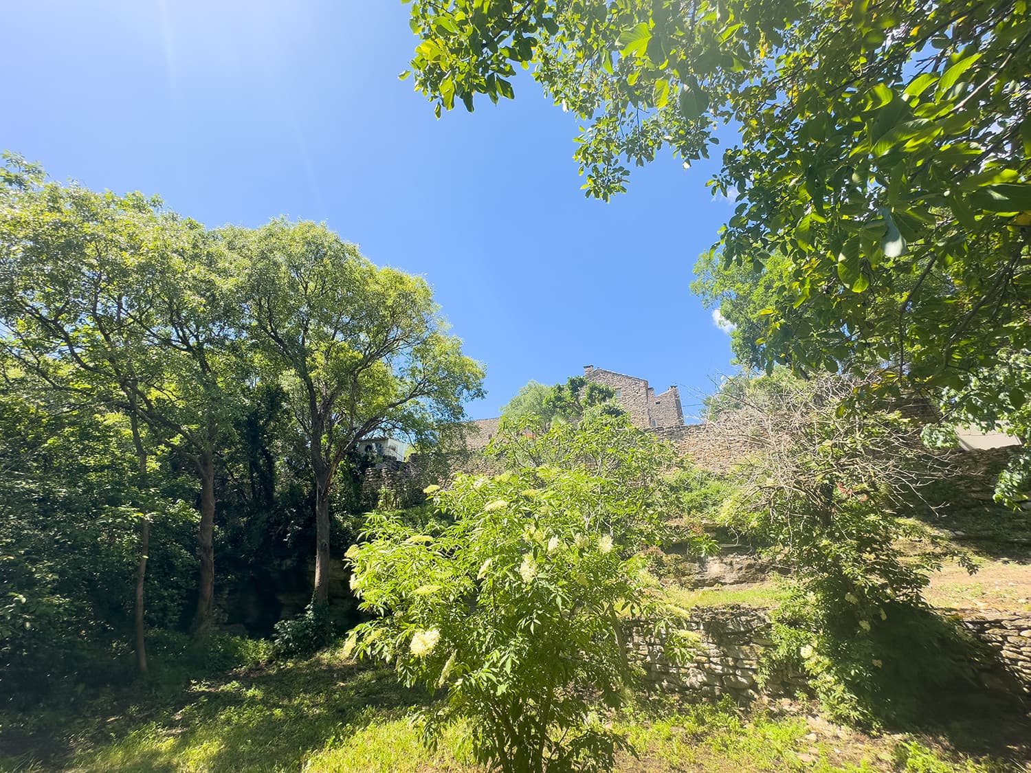 Garden | Holiday cottage near Gordes