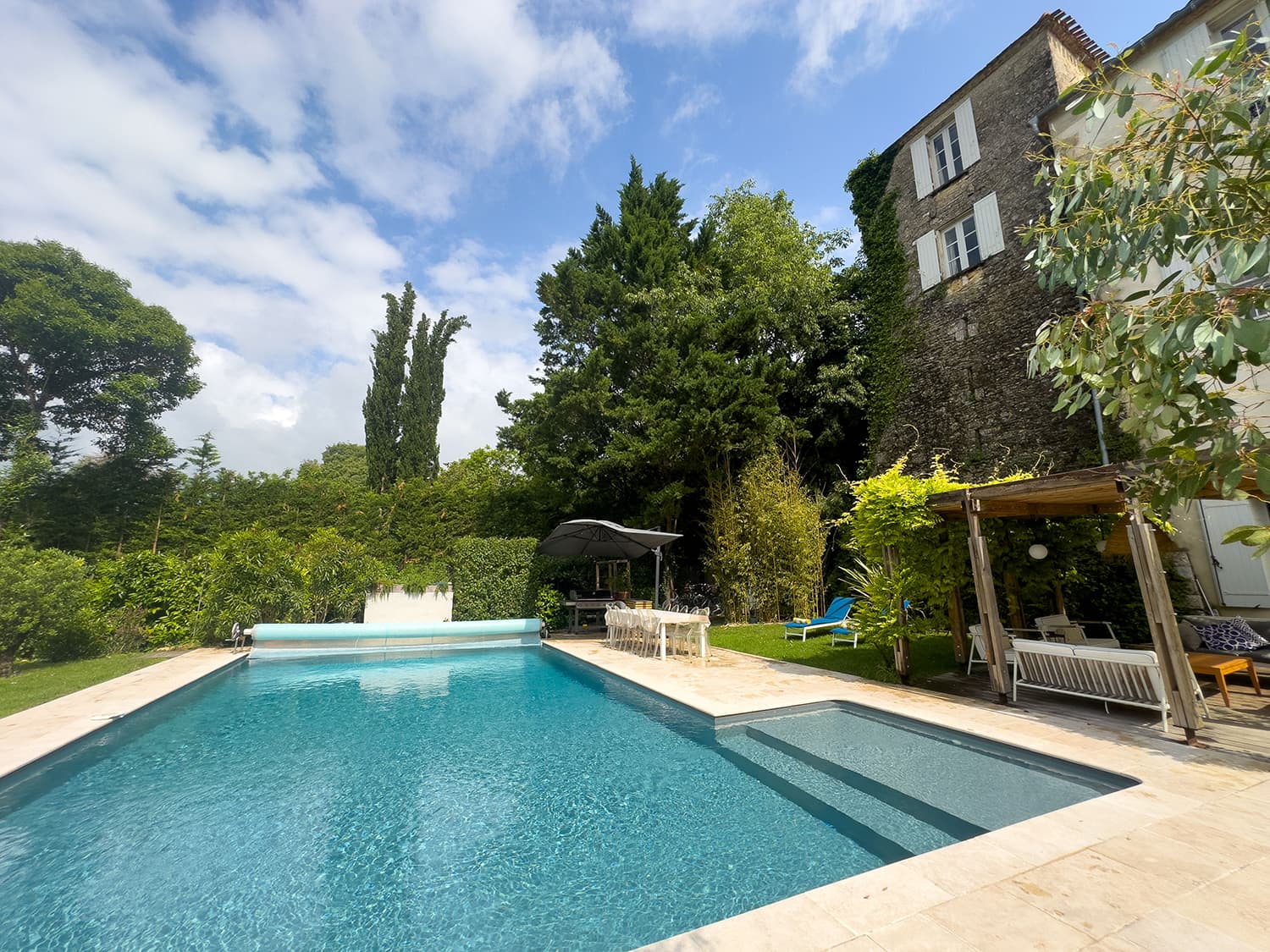 Holiday home in Duras with private heated pool