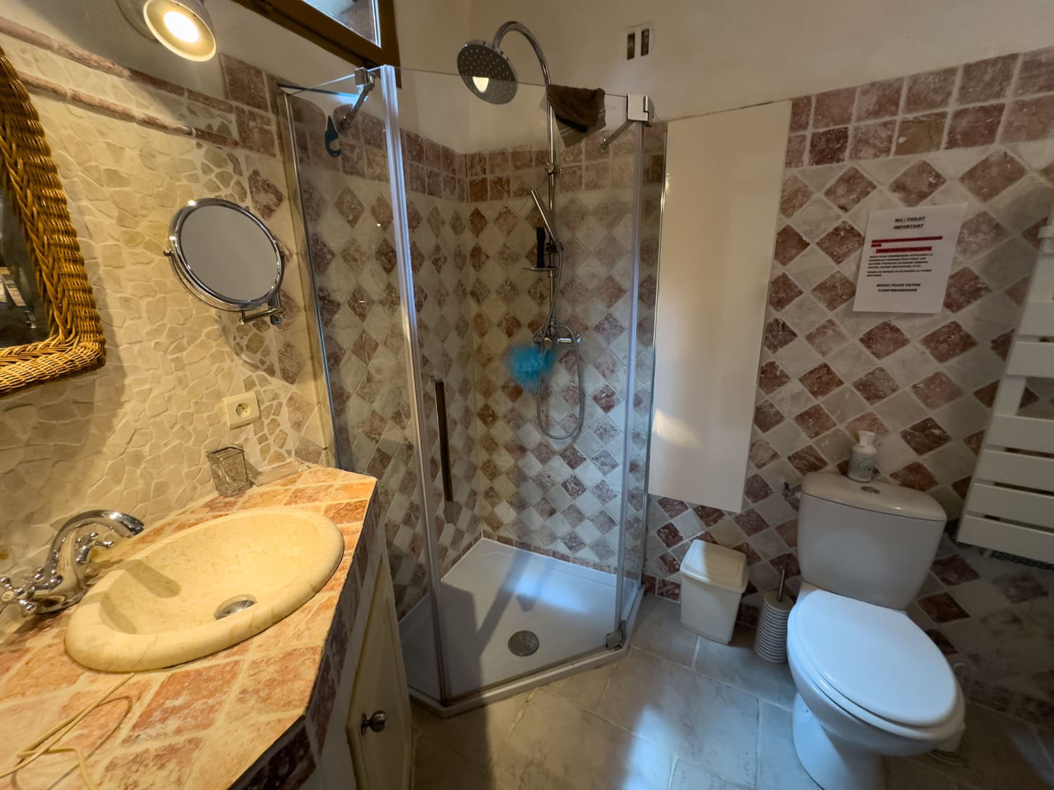 Bathroom | Holiday home in Gard, South of France