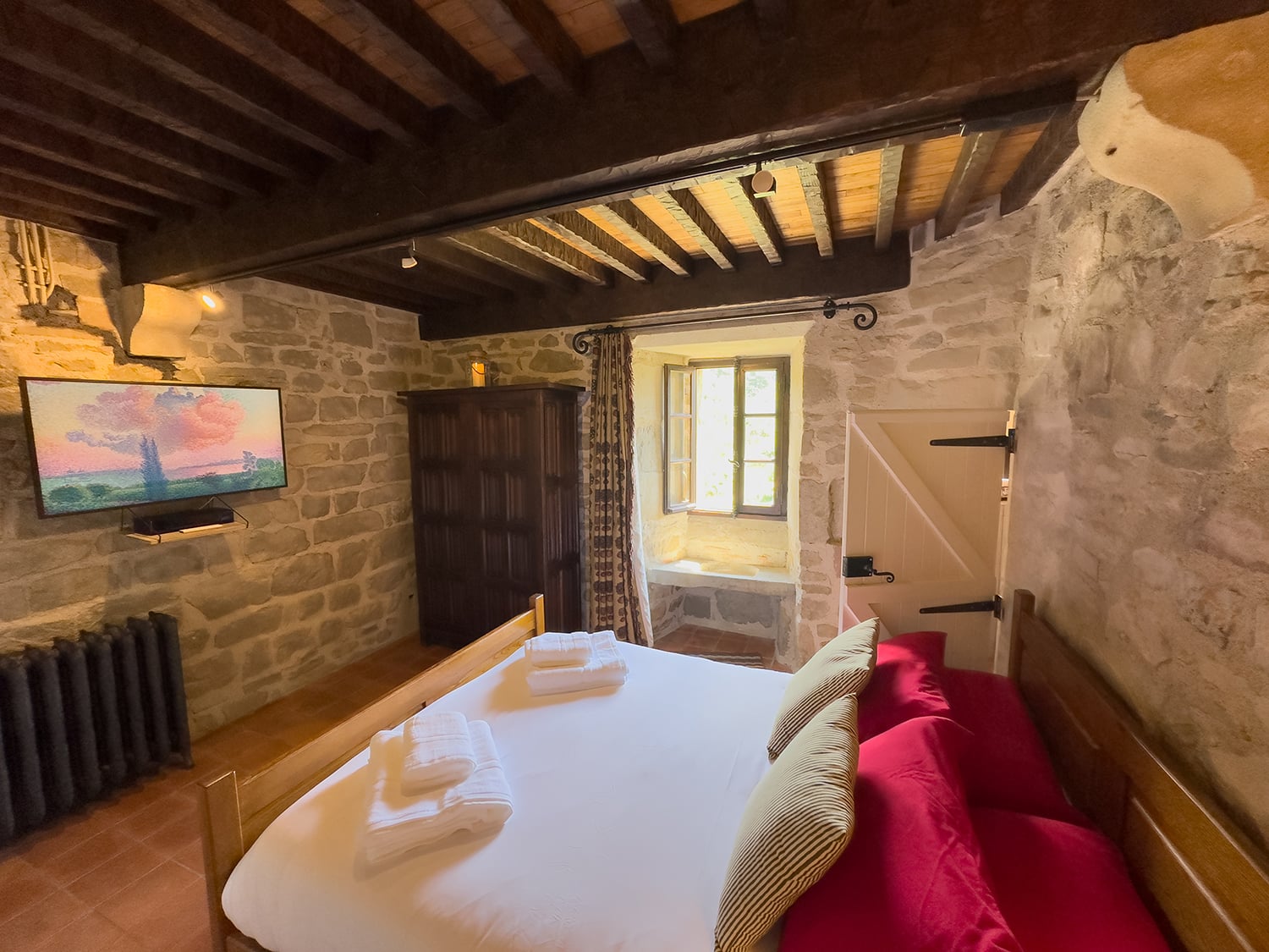 Bedroom | Vacation château in the South of France