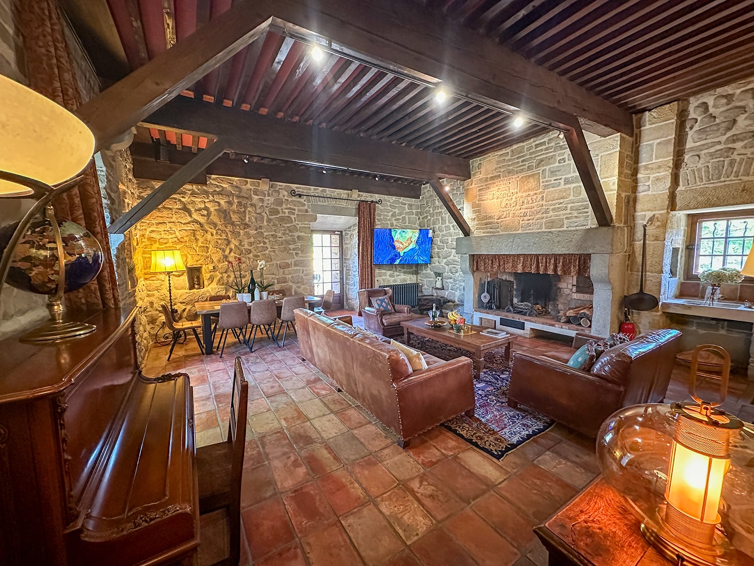 Sitting room | Vacation château in the South of France