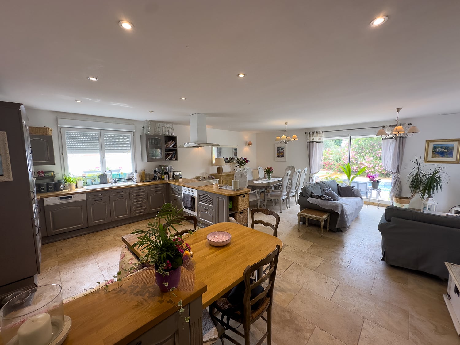 Kitchen | Holiday villa in the South of France