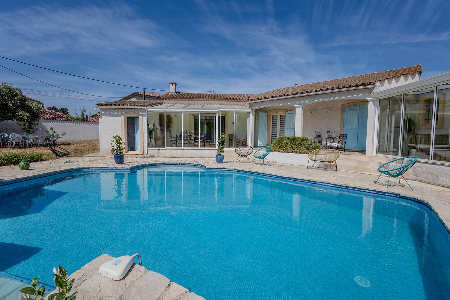 Private pool Private pool