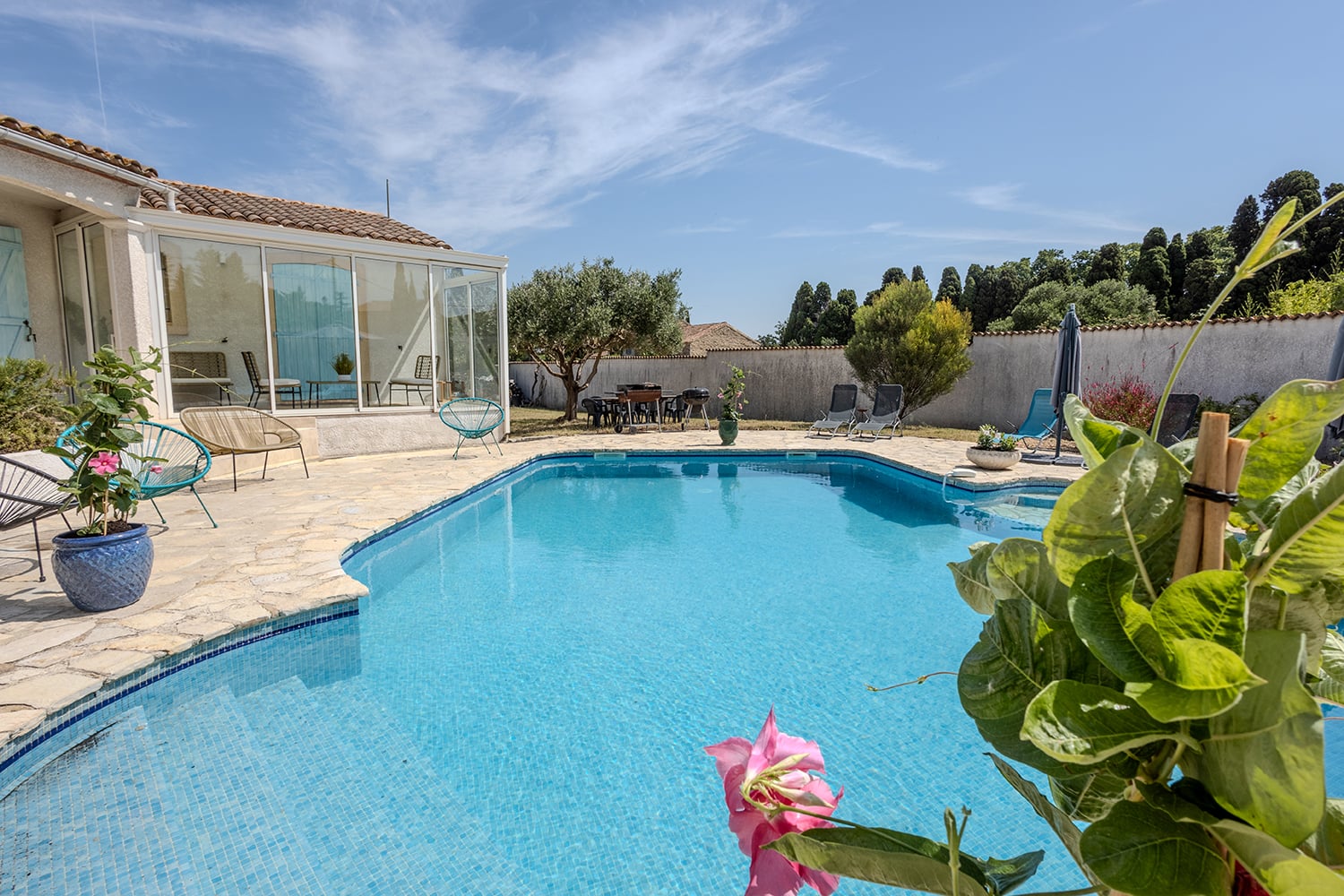 Private pool Private pool