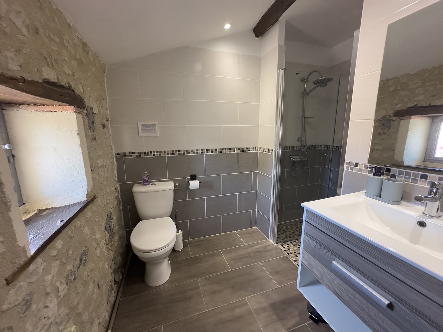 Bathroom | Holiday home in Nouvelle-Aquitaine