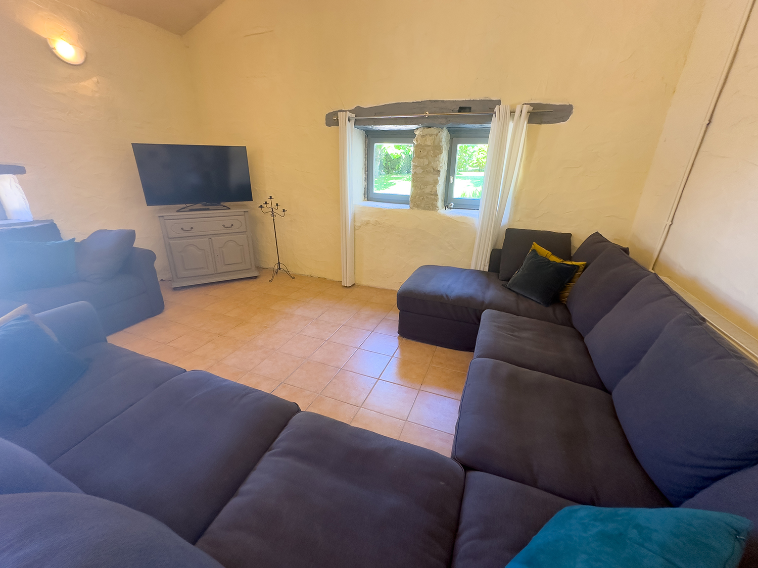 Sitting room | Holiday home in Nouvelle-Aquitaine