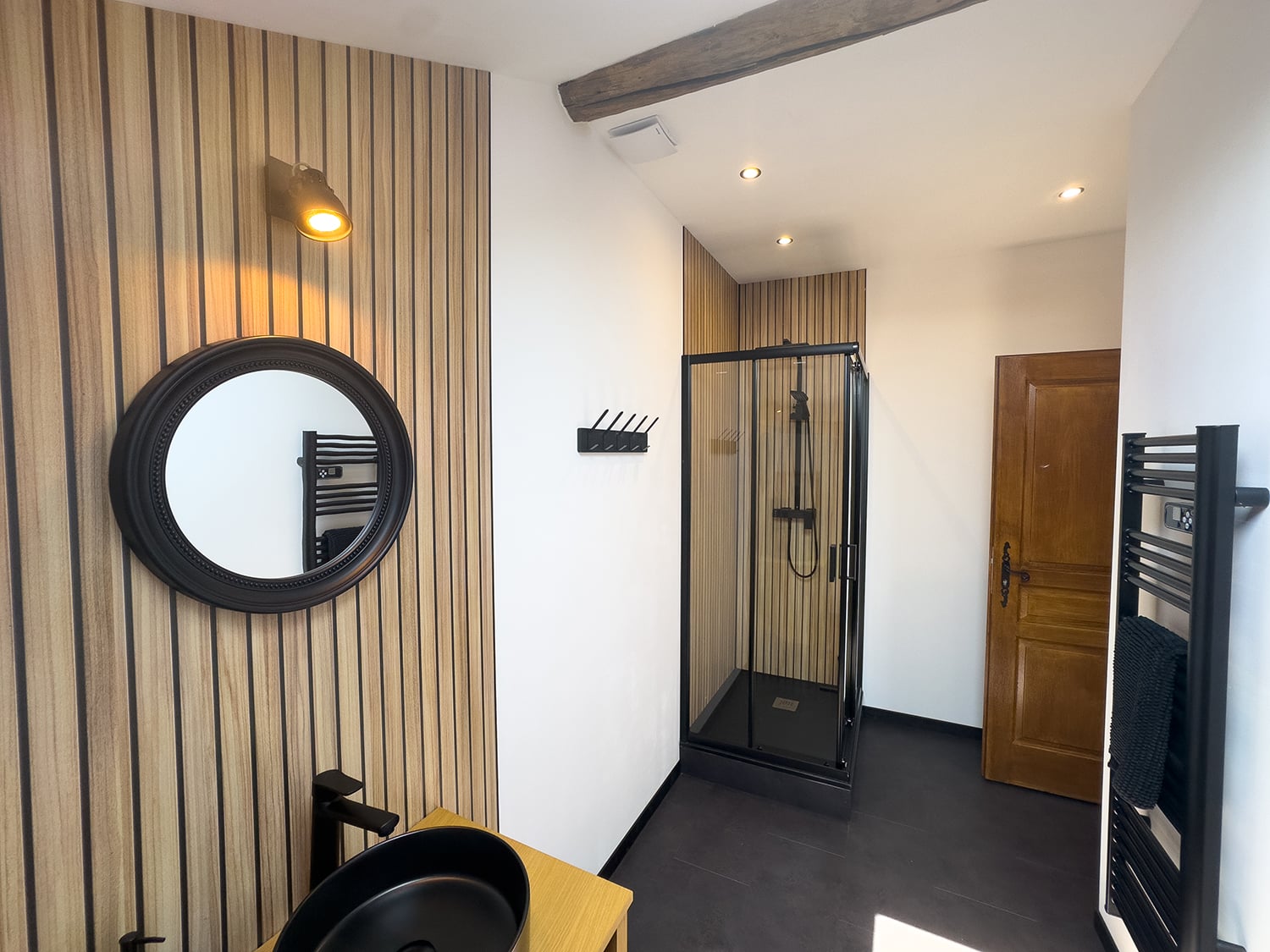 Bathroom | Holiday cottage in Cuzorn, Nouvelle-Aquitaine