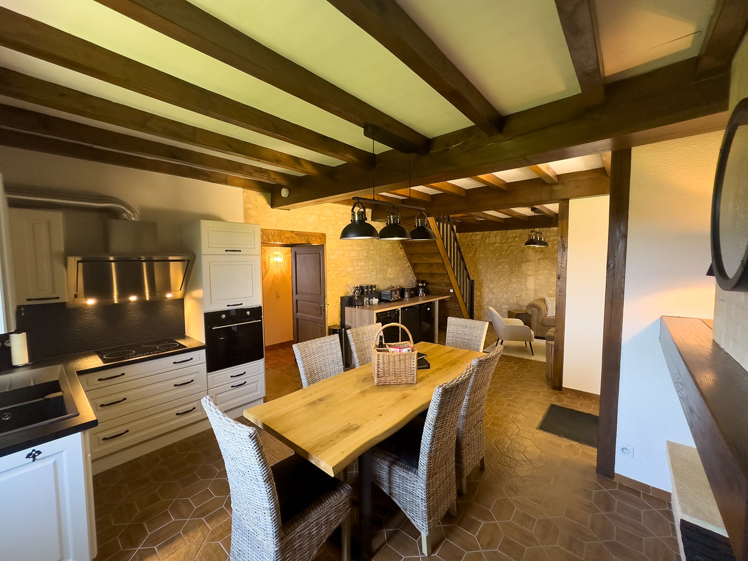 Kitchen | Holiday cottage in Cuzorn, Nouvelle-Aquitaine