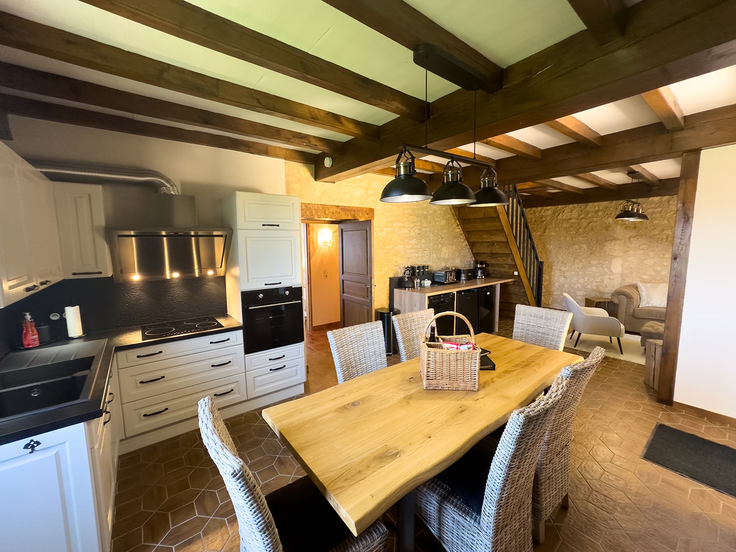 Kitchen | Holiday cottage in Cuzorn, Nouvelle-Aquitaine