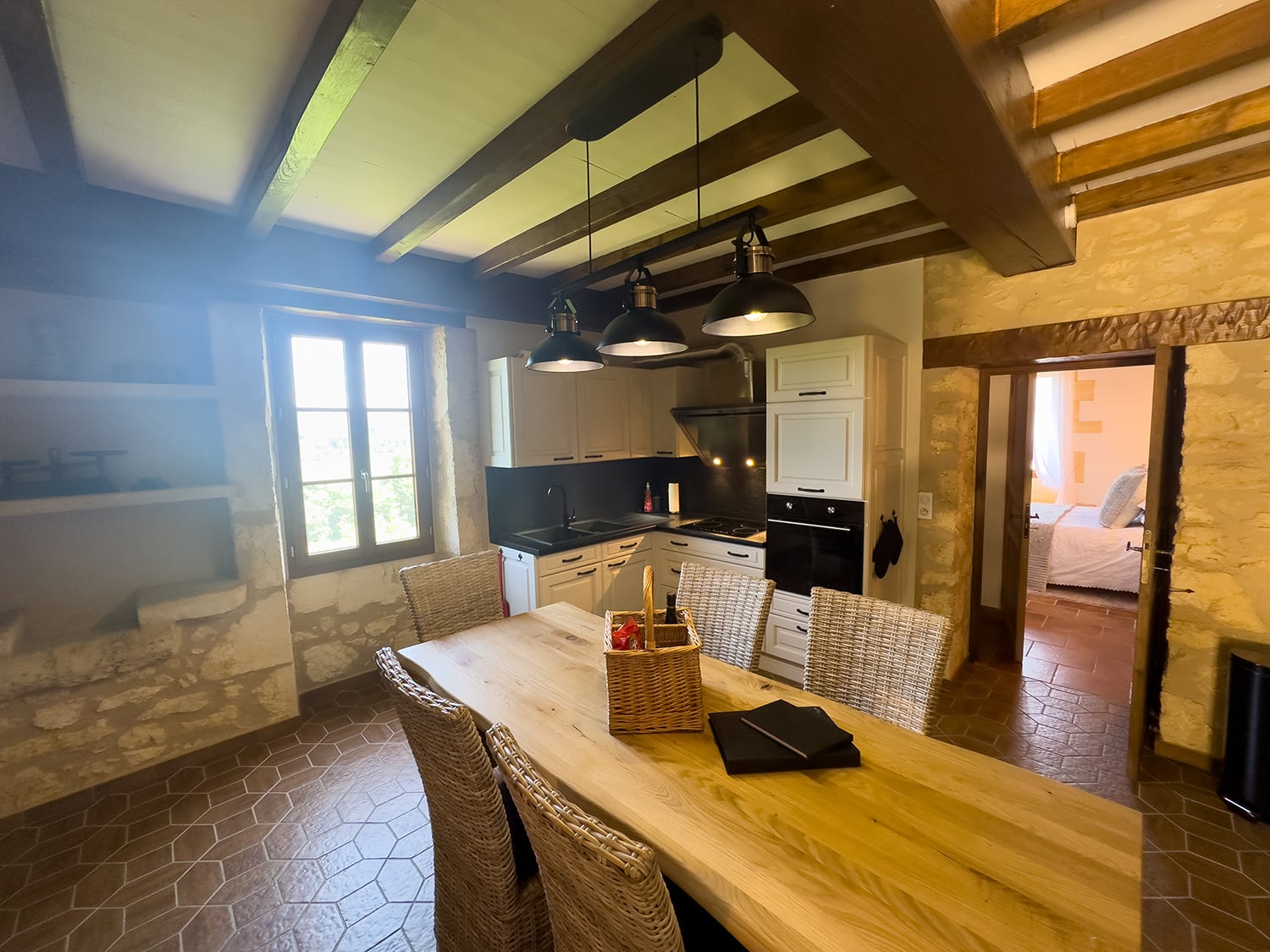 Kitchen | Holiday cottage in Cuzorn, Nouvelle-Aquitaine