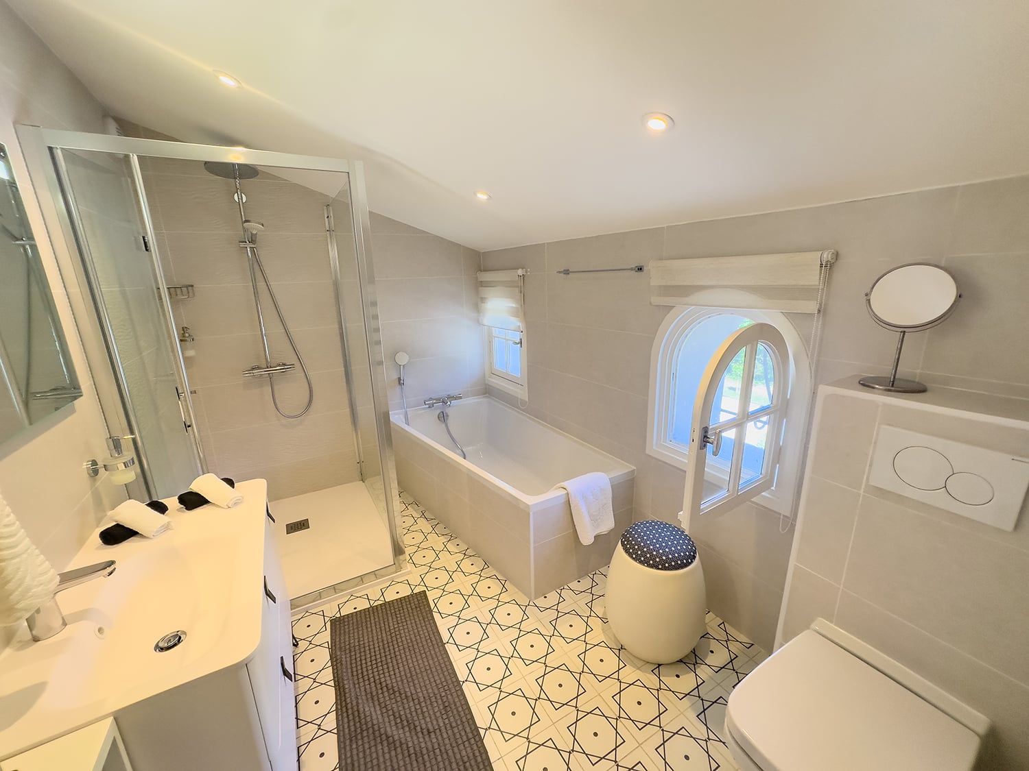 Bathroom | Holiday home in Haute-Garonne