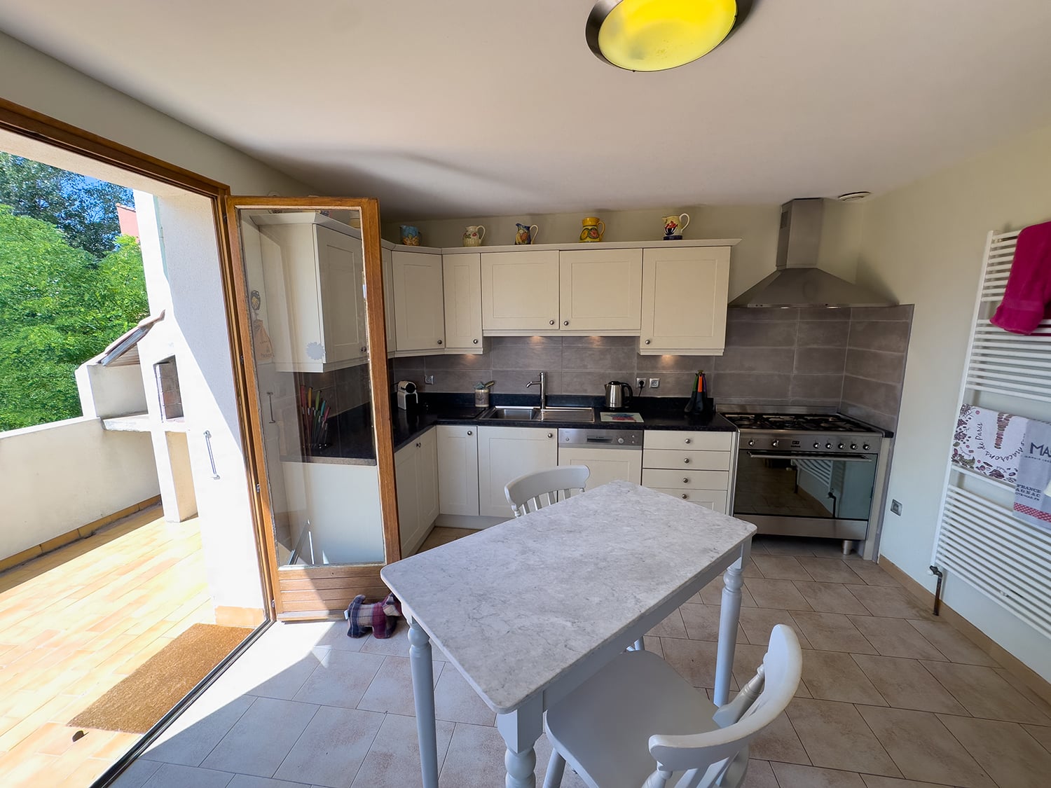 Kitchen | Holiday accommodation in south of France