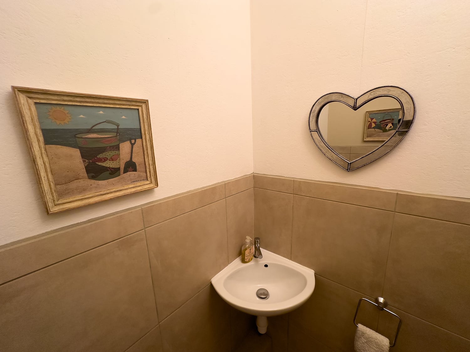 Bathroom | Holiday home in South of France