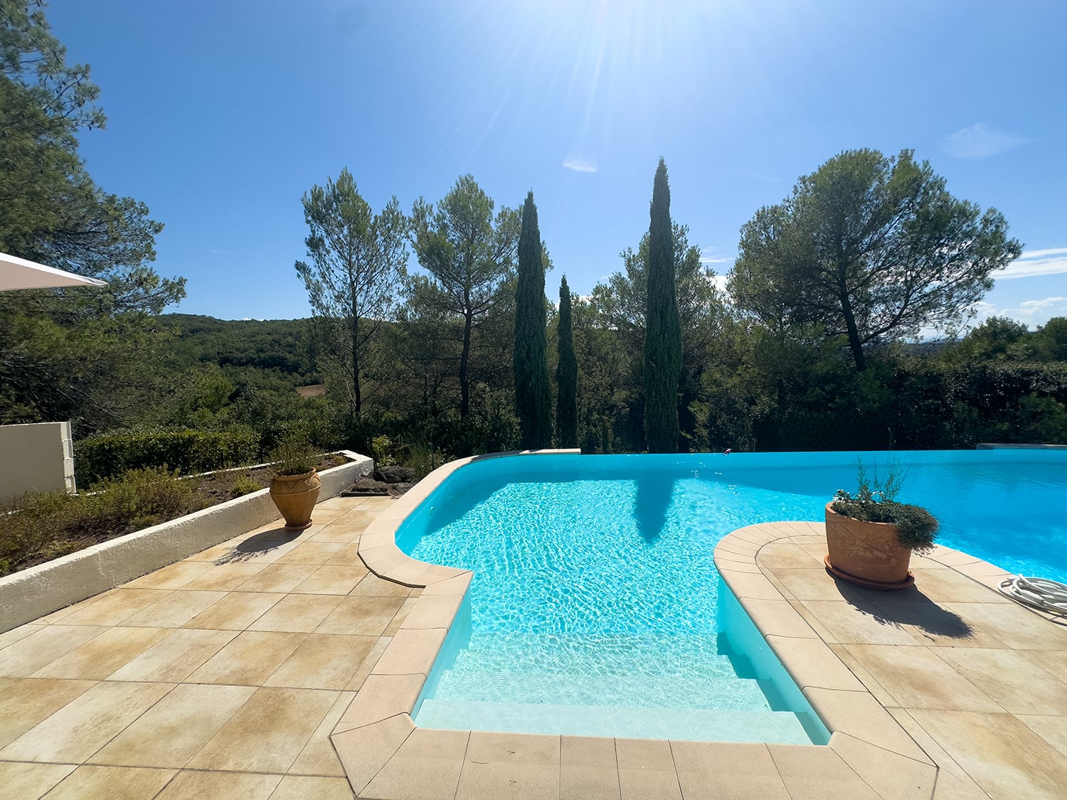 Private infinity pool